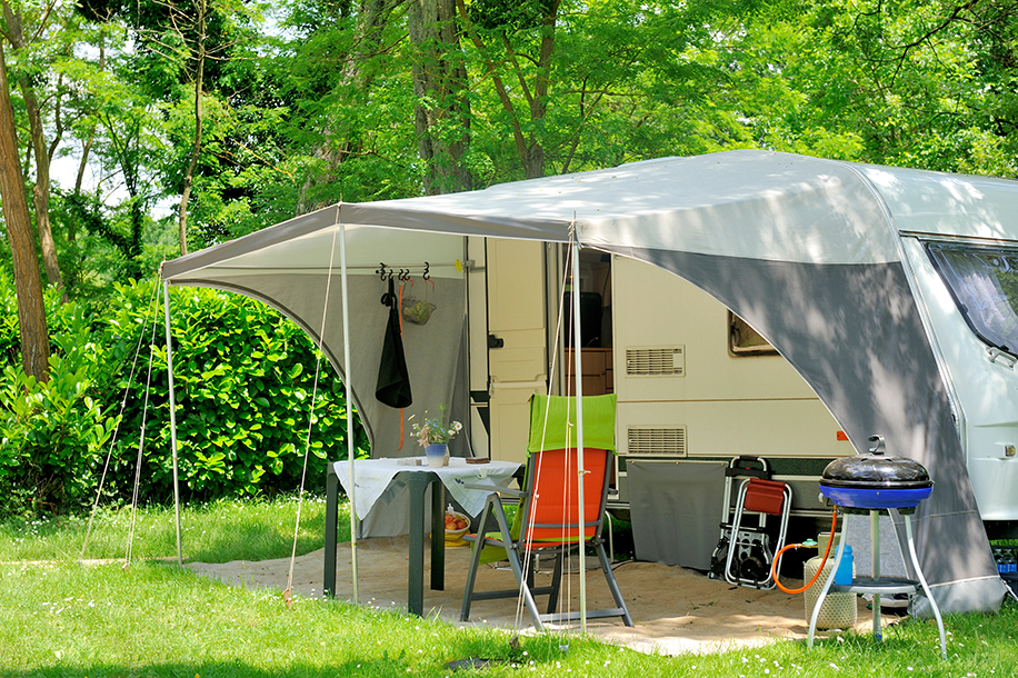 caravane camping emplacement