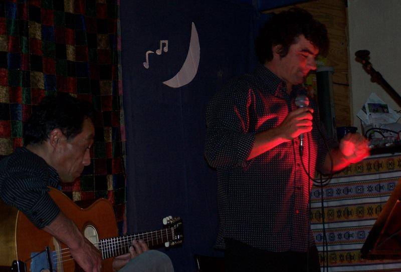 soiree camping chanteur